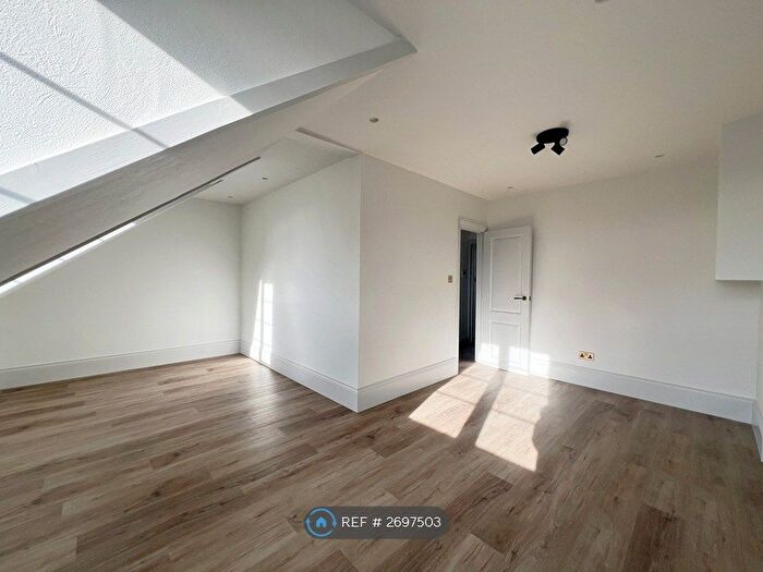 1 Bedroom Flat To Rent In Coombe Lane, London, SW20