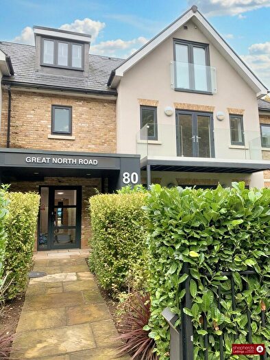 2 Bedroom Apartment To Rent In Great North Road, Welwyn, AL6