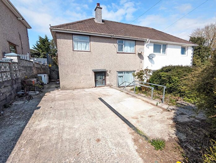 3 Bedroom Semi-Detached House For Sale In Ross Avenue, Carmarthen, Carmarthenshire., SA31