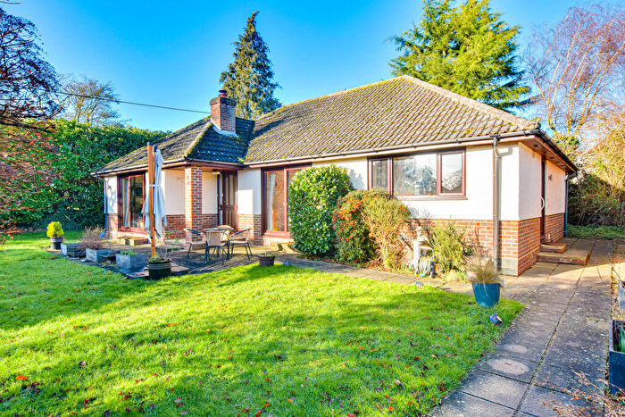 3 Bedroom Detached Bungalow For Sale In Berners End, Barnston, CM6
