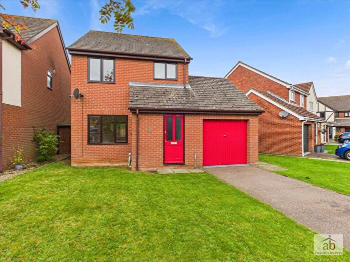 3 Bedroom Detached House For Sale In Lummis Vale, Kesgrave, IP5