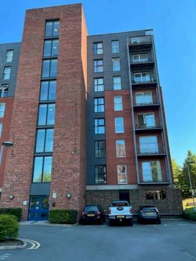 2 Bedroom Block Of Flats To Rent In Stillwater Drive, Manchester, M11