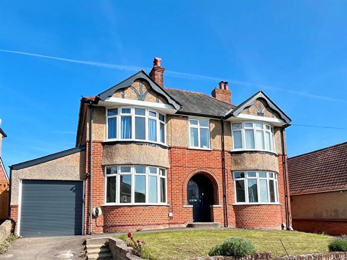 5 Bedroom Detached House For Sale In Australian Avenue, Salisbury, SP2