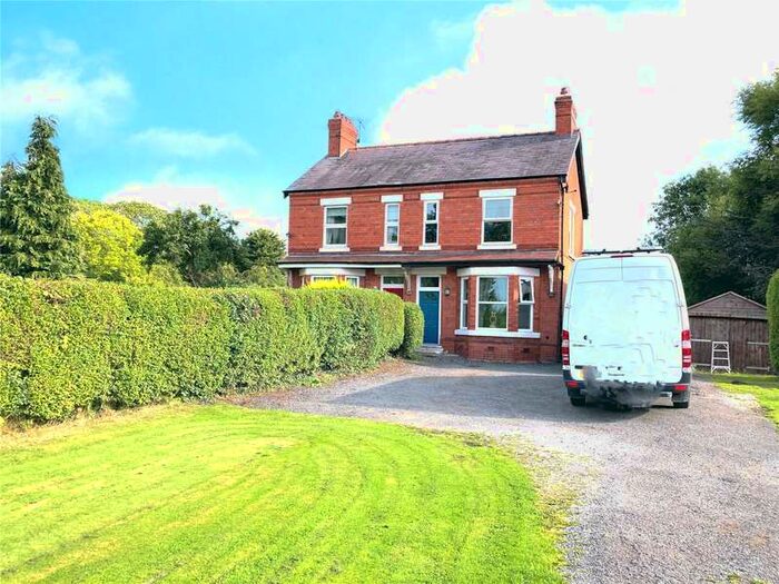 3 Bedroom Semi-Detached House For Sale In Saughall, Chester, CH1
