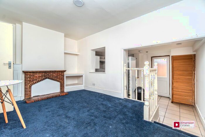 4 Bedroom Cottage To Rent In Ebor Cottages, Putney, London, SW15