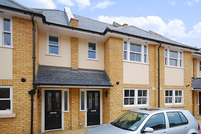 3 Bedroom Property To Rent In Barry Road, East Dulwich, East Dulwich, SE22