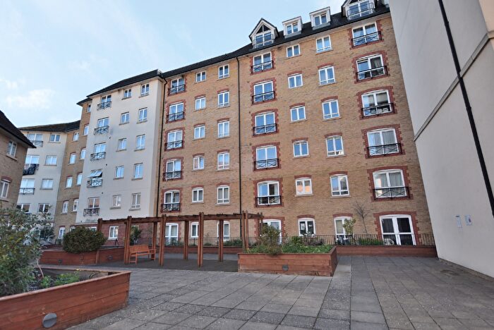 2 Bedroom Apartment For Sale In Broad Street, Northampton, NN1
