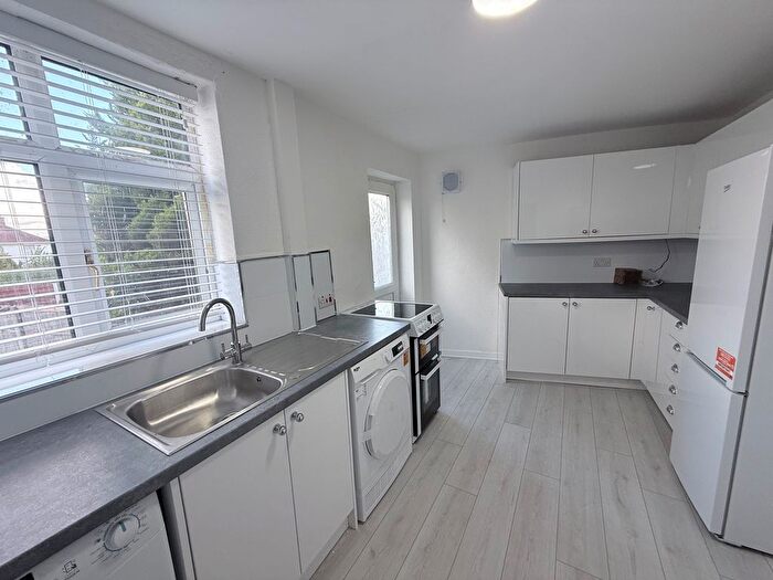 3 Bedroom Property To Rent In Dorset Avenue, Cheadle, SK8