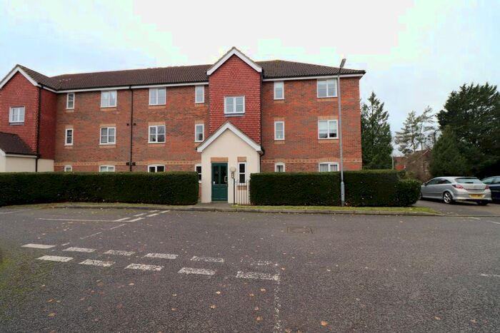 2 Bedroom Property To Rent In Whitehead Way, Aylesbury HP21
