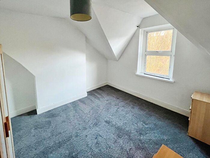 2 Bedroom Apartment To Rent In Connaught Road, Roath, CF24