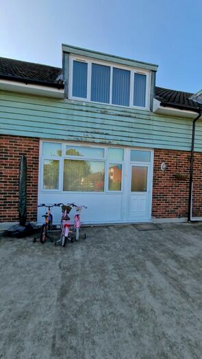 2 Bedroom Maisonette To Rent In Chalfont Station Road, Little Chalfont, HP7