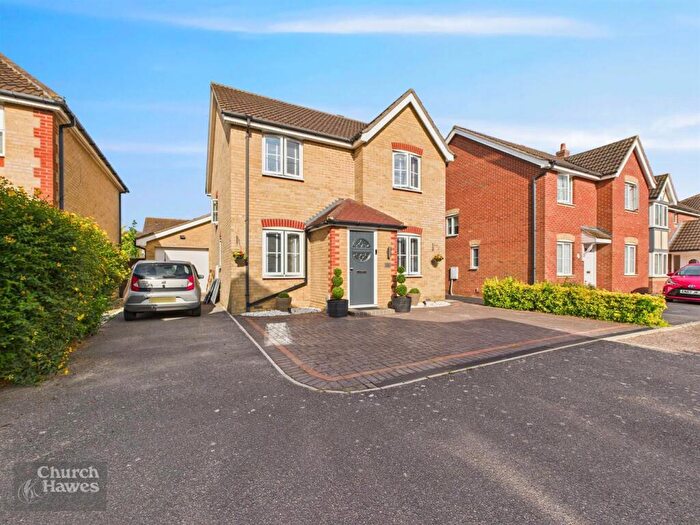 4 Bedroom House For Sale In Curlew Avenue, Mayland, CM3