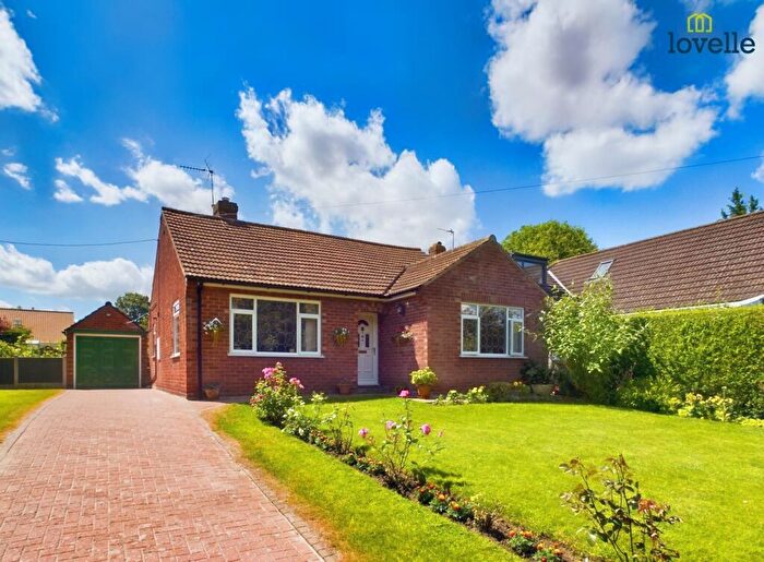 3 Bedroom Bungalow For Sale In Fleets Road, Sturton By Stow, LN1