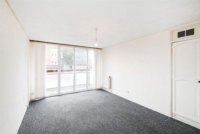 2 Bedroom Flat For Sale In Gardner Close, London, E11