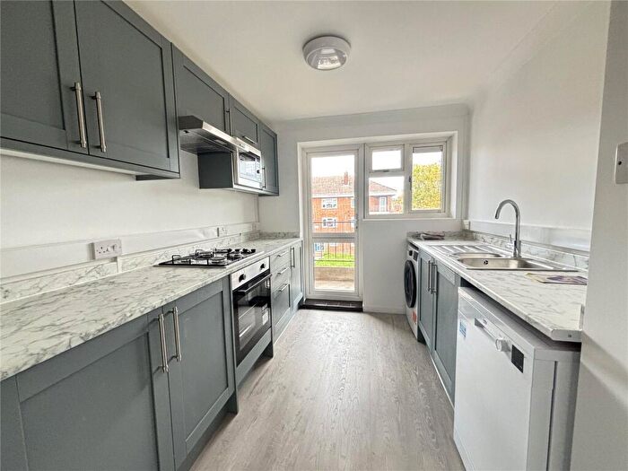 2 Bedroom House To Rent In Evenlode Road, SO16