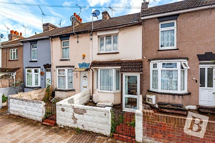 2 Bedroom Terraced House To Rent In Trafalgar Street, Gillingham, Kent, ME7