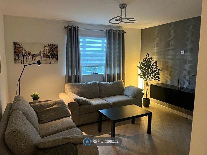 2 Bedroom Flat To Rent In Eversley Street, Glasgow, G32