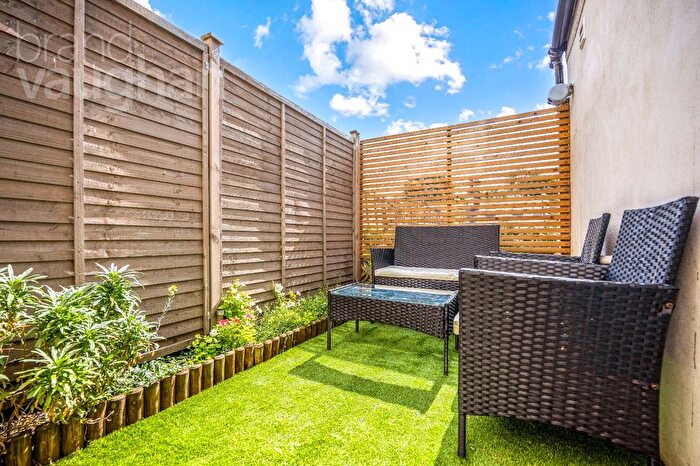 1 Bedroom Flat For Sale In Upper Lewes Road, Brighton, East Sussex, BN2