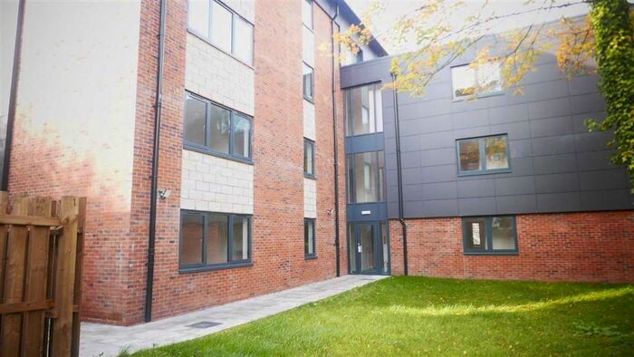 1 Bedroom Flat To Rent In Ednam Road, Dudley, DY1