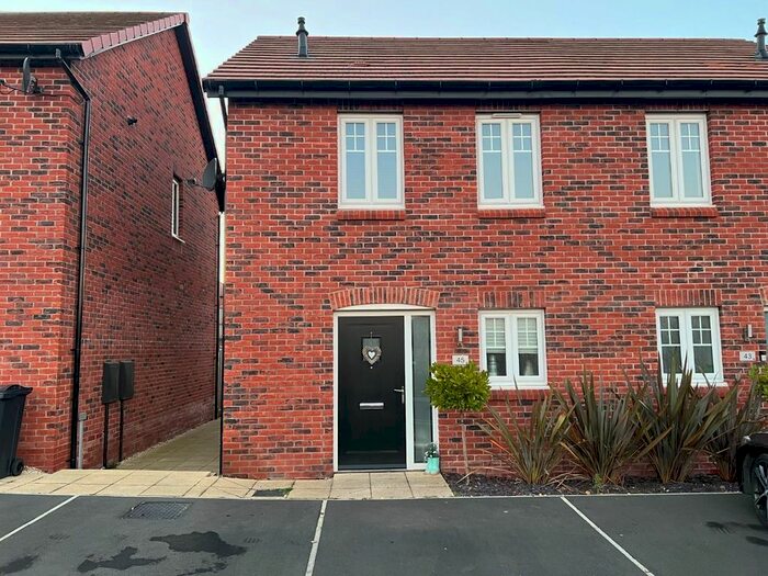 2 Bedroom Property To Rent In Canyon Meadow, Creswell, Worksop, S80
