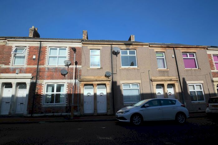 3 Bedroom Terraced House To Rent In Ripon Street, Gateshead, NE8