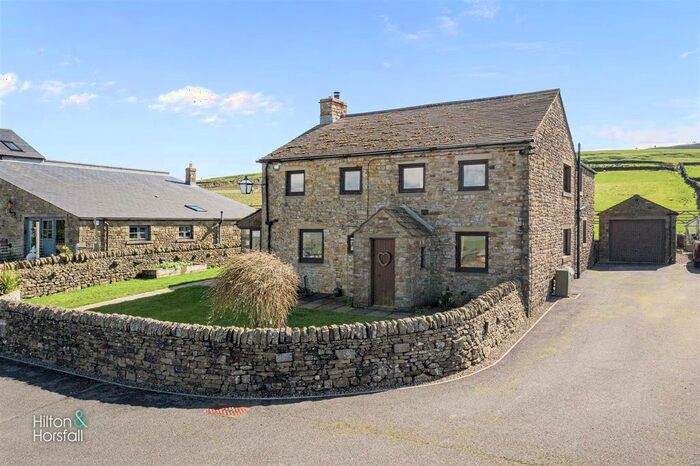 4 Bedroom Detached House For Sale In Coppy House Farm, Brogden Lane, Barnoldswick, BB18