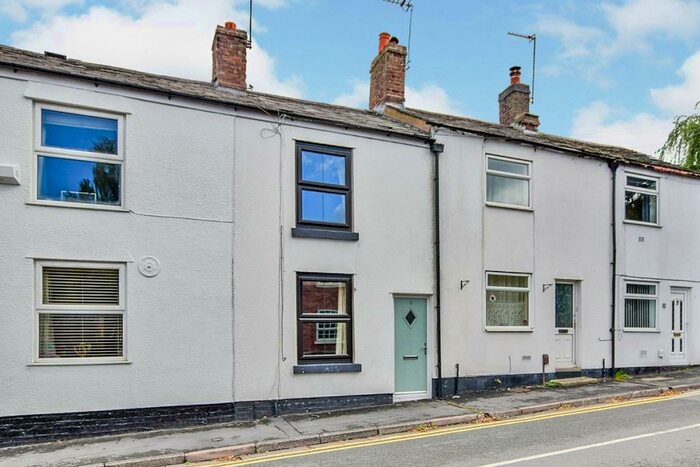 2 Bedroom Terraced House To Rent In Higher Fence Road, Macclesfield, Cheshire, SK10