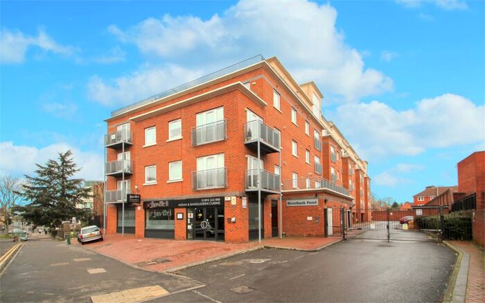 1 Bedroom Flat To Rent In High Street, Uxbridge, UB8
