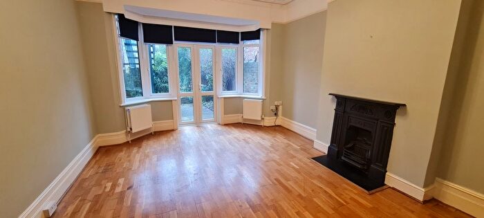 2 Bedroom Flat To Rent In Ground Floor Flat, Chatsworth Road, Willesden Green, NW2