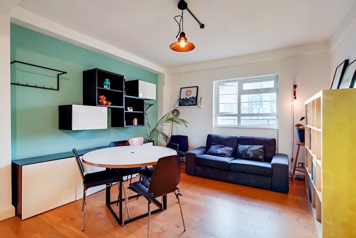 3 Bedroom Flat To Rent In Murray Grove, London, N1