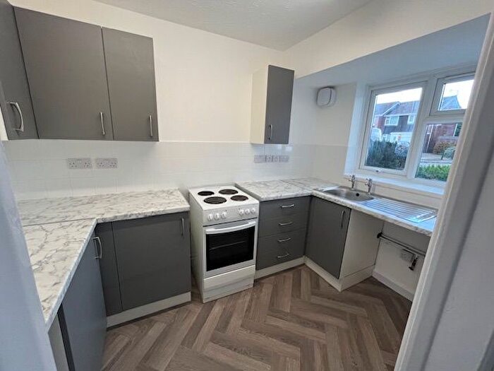 2 Bedroom Semi-Detached House To Rent In Itchen Avenue, Bishopstoke, SO50