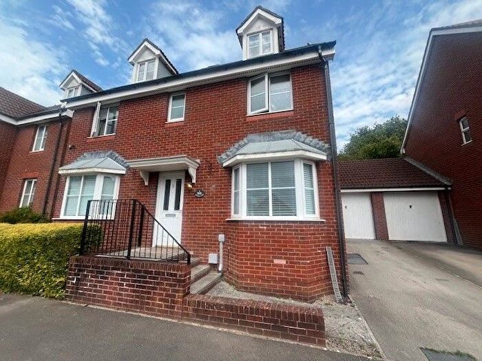 5 Bedroom Property To Rent In Speedwell Close, Caerdydd, CF23