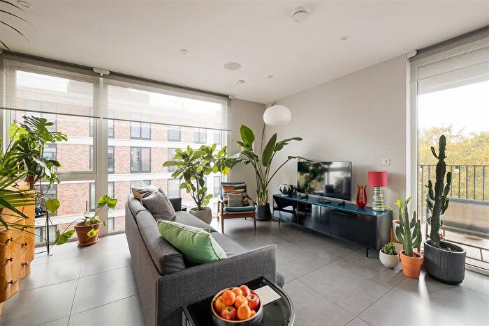2 Bedroom Flat For Sale In Smokehouse, Fish Island, Hackney Wick, E3