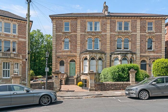 2 Bedroom Flat For Sale In Osborne Road, Clifton, Bristol, BS8
