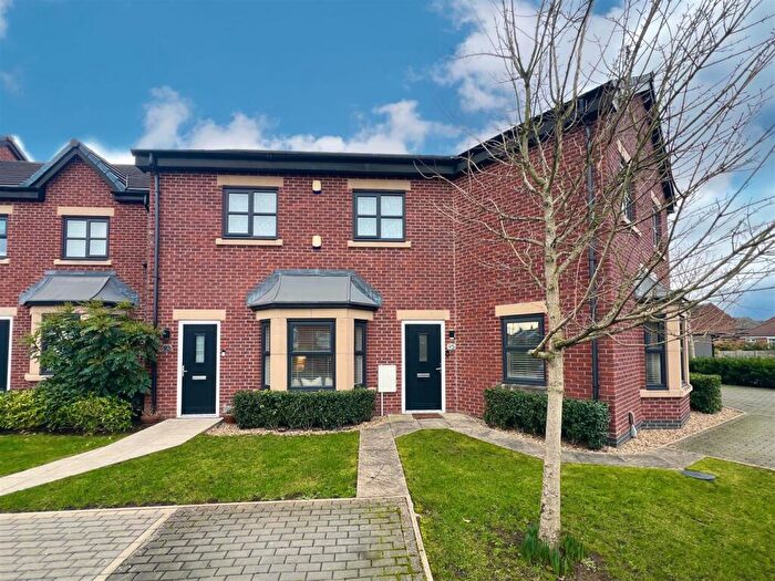 2 Bedroom Maisonette For Sale In Gratrix Lane, Sale, M33