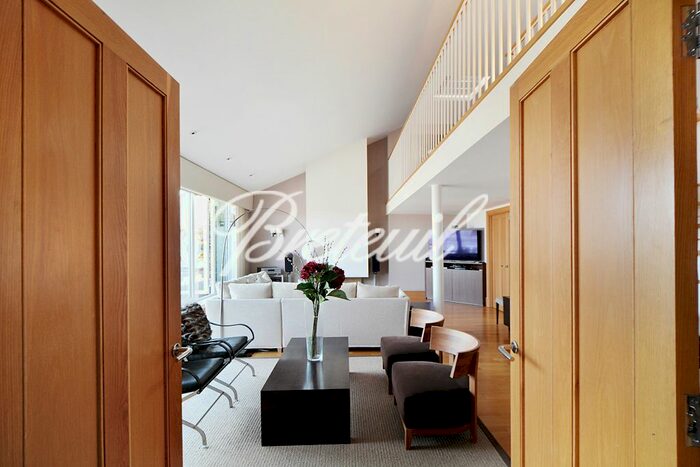 3 Bedroom Flat To Rent In Coleridge Gardens, London, SW10