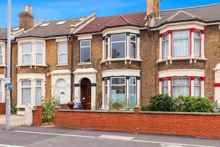 3 Bedroom Terraced House To Rent In Grove Green Road, London, E11