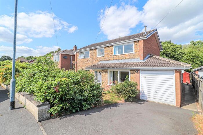 4 Bedroom Detached House For Sale In Lime Crescent, Wakefield, WF2