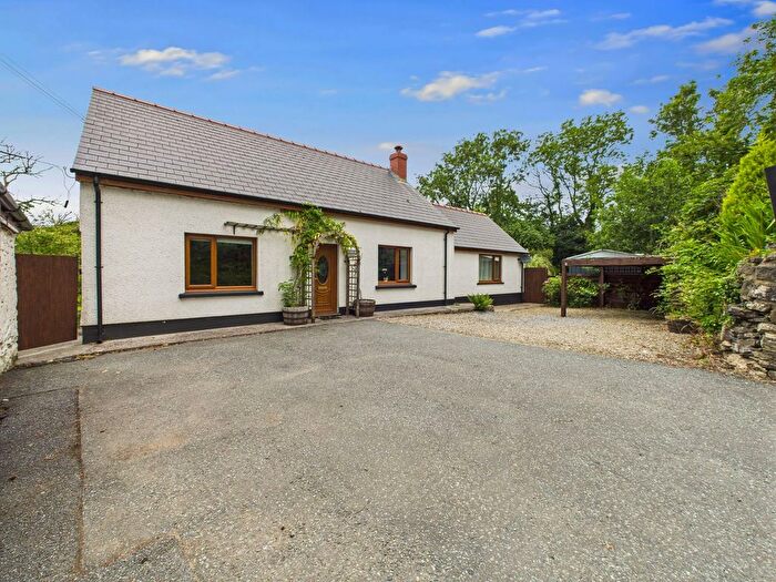 3 Bedroom Detached Bungalow For Sale In Camrose, Haverfordwest, SA62