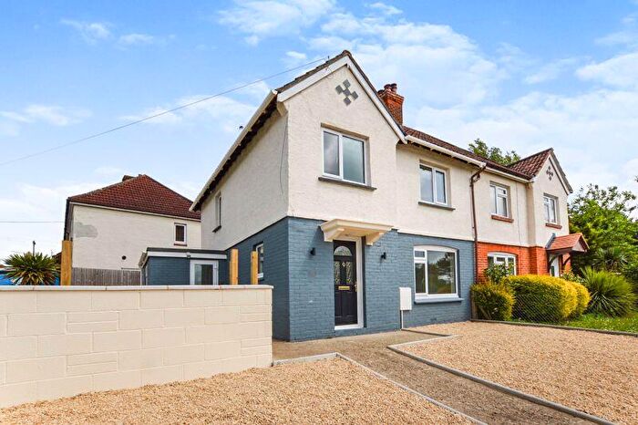 3 Bedroom Semi-Detached House To Rent In Stratford Road, Salisbury, SP1