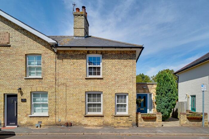 2 Bedroom End Of Terrace House For Sale In Sun Hill, Royston, SG8