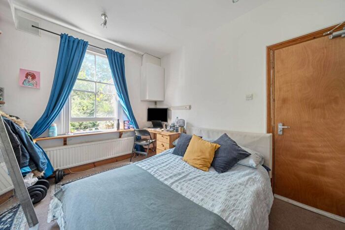 5 Bedroom House To Rent In Brokesley Street, Bow, London, E3