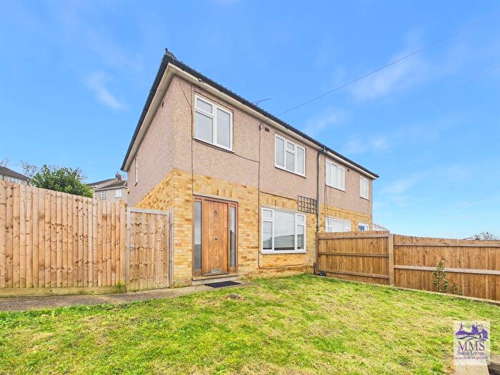 3 Bedroom Semi Detached House For Sale In Goddings Drive, Rochester, ME1