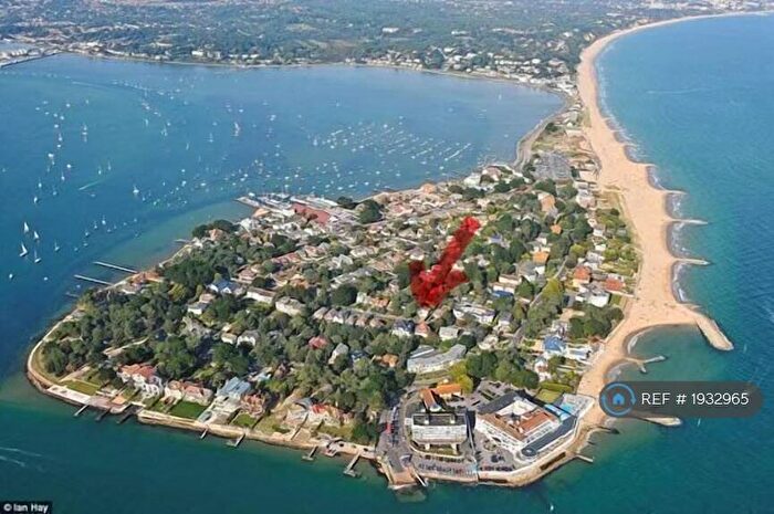 2 Bedroom Flat To Rent In Mansard Court, Poole, BH13