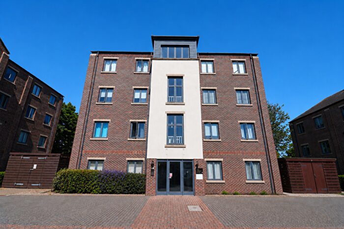 2 Bedroom Apartment For Sale In Searle Drive, Priddy's Hard, Gosport, PO12