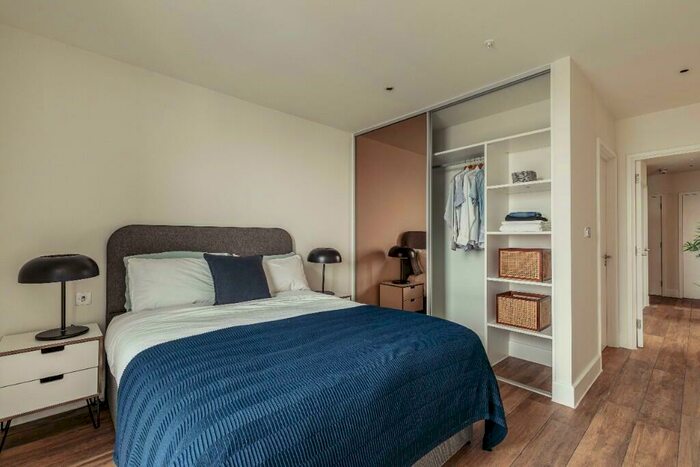 2 Bedroom Apartment To Rent In Mallow Walk, London, SE8