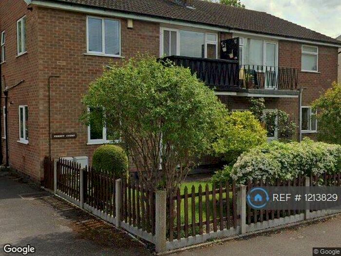 2 Bedroom Maisonette To Rent In Surrey Court, Nottingham, NG3