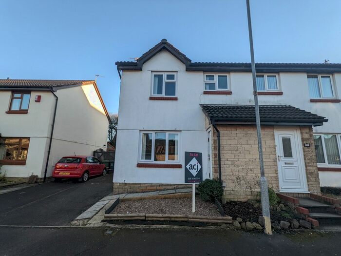 3 Bedroom Semi-Detached House To Rent In De Braose Close, Llandaff, Cardiff, CF5