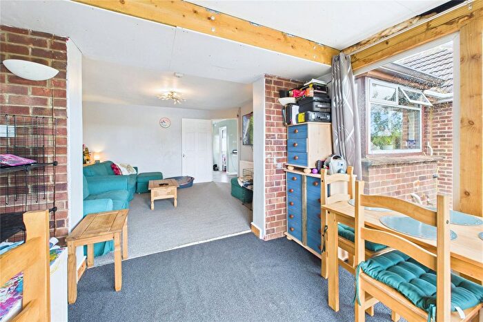 3 Bedroom Bungalow For Sale In Harbour Close, Rodbourne Cheney, Swindon, SN25