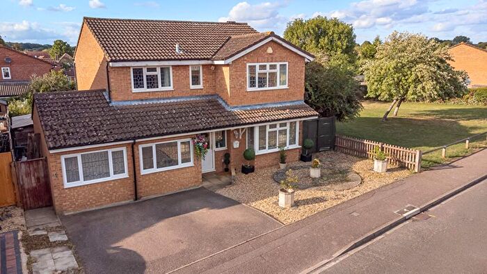 4 Bedroom Detached House For Sale In Quenby Way, Bromham, Bedford, MK43
